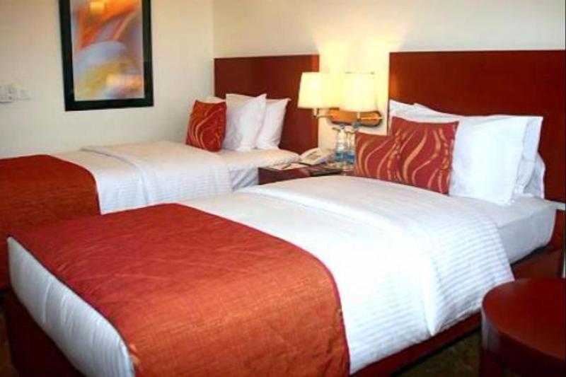 Royal Sarovar Portico Siliguri Εξωτερικό φωτογραφία
