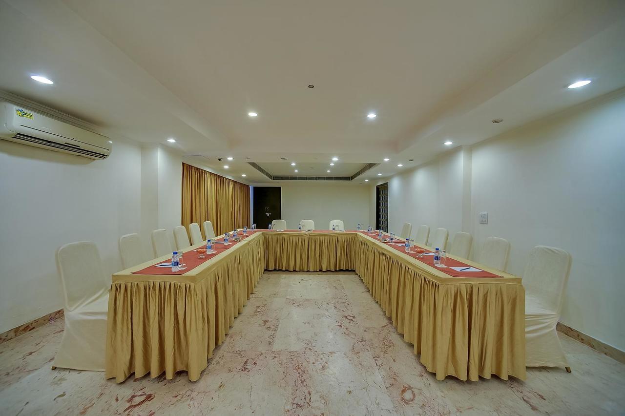 Royal Sarovar Portico Siliguri Εξωτερικό φωτογραφία