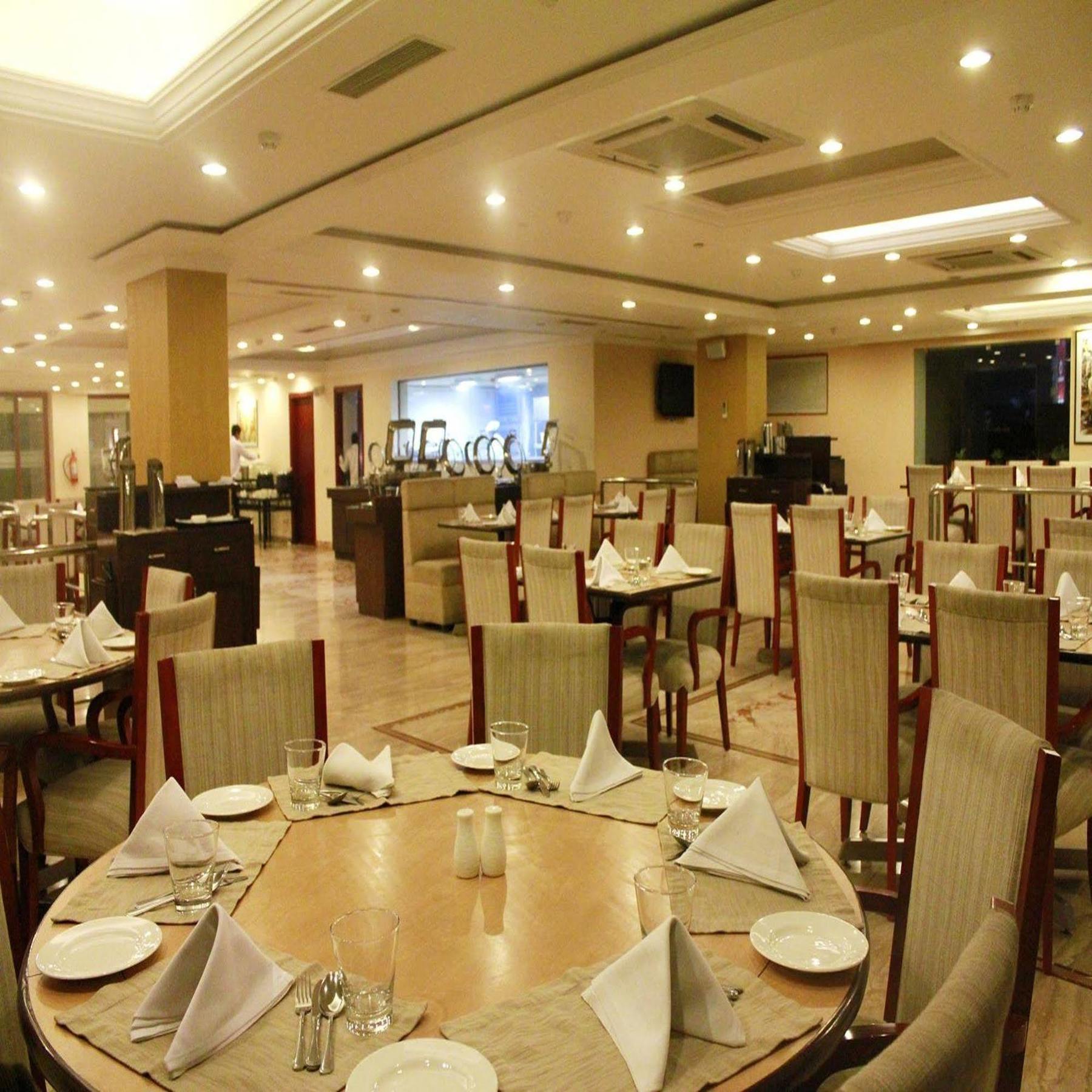 Royal Sarovar Portico Siliguri Εξωτερικό φωτογραφία